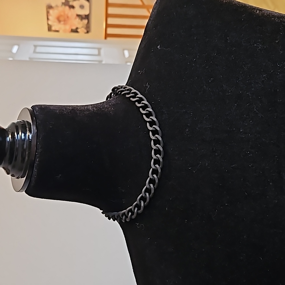 #0168 Claires matte black chain link necklace